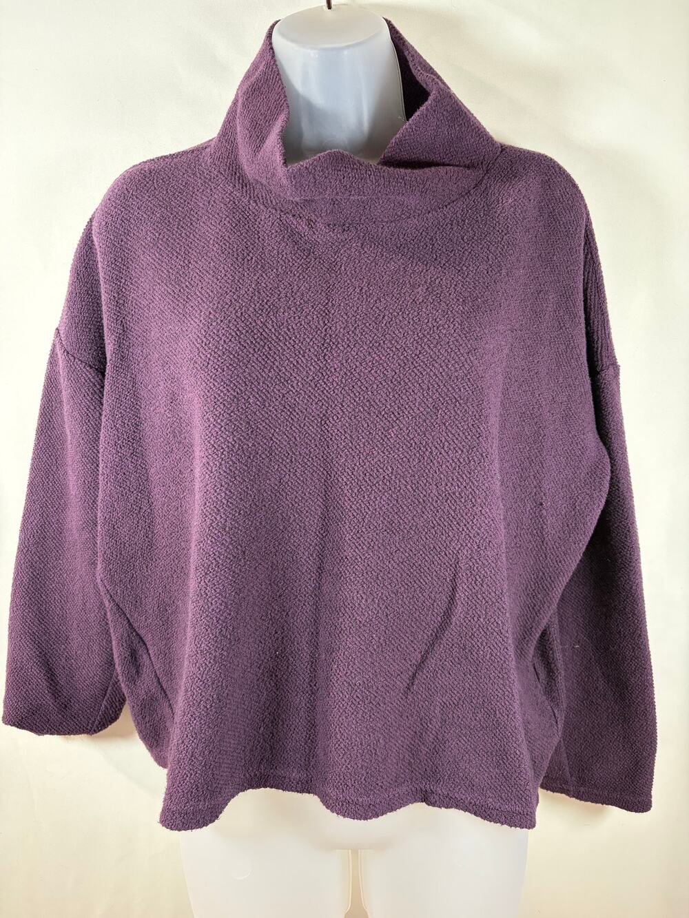 Banana Republic Purple Cropped Sweatshirt L EUC